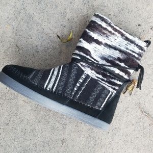 Tom's Nepal boots.